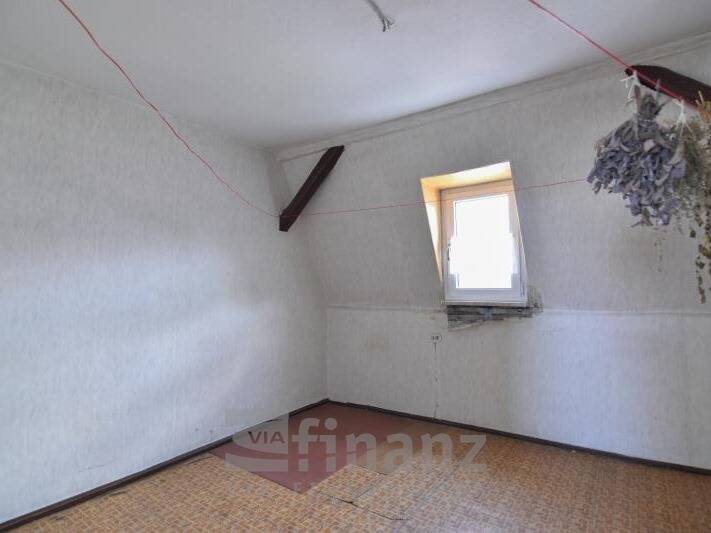 Mehrfamilienhaus, Wohnhaus Lichtentanne - 1 Zimmer, 227 m&sup2;, 75.000&euro; | Angebot:25780212