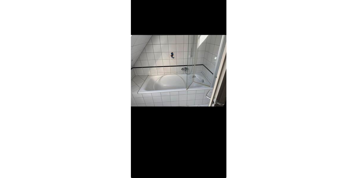 Dachgeschoßwohnung Zwickau Zwickau-Nord - 2 Zimmer, 45 m&sup2;, 390&euro; | Angebot:26091356
