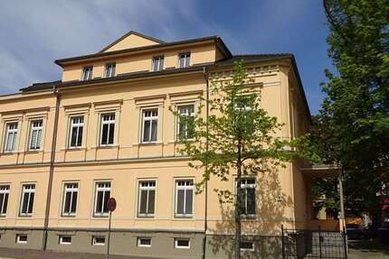 Wohnung Zwickau Mitte-West - 2 Zimmer, 53 m&sup2;, 330&euro; | Angebot:26025452