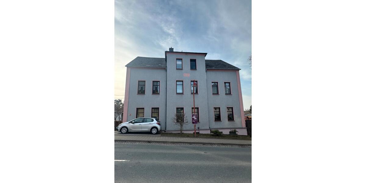 Etagenwohnung Oelsnitz (Erzgebirge) - 1 Zimmer, 37 m&sup2;, 315&euro; | Angebot:25352415