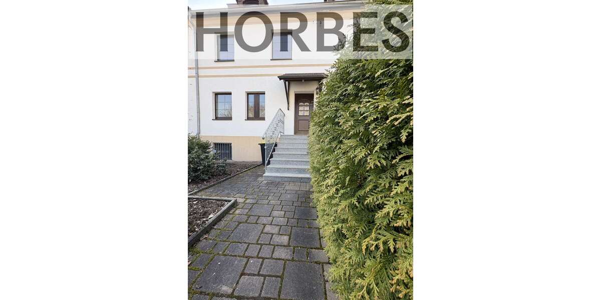 Einfamilienhaus Meerane - 8 Zimmer, 85 m&sup2;, 126.000&euro; | Angebot:25893681