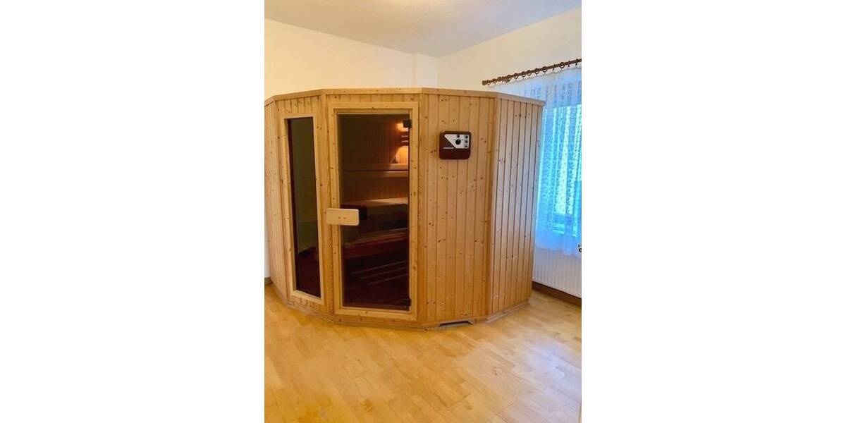 Doppelhaushälfte Reichenbach - 6 Zimmer, 165 m&sup2;, 98.000&euro; | Angebot:25662099