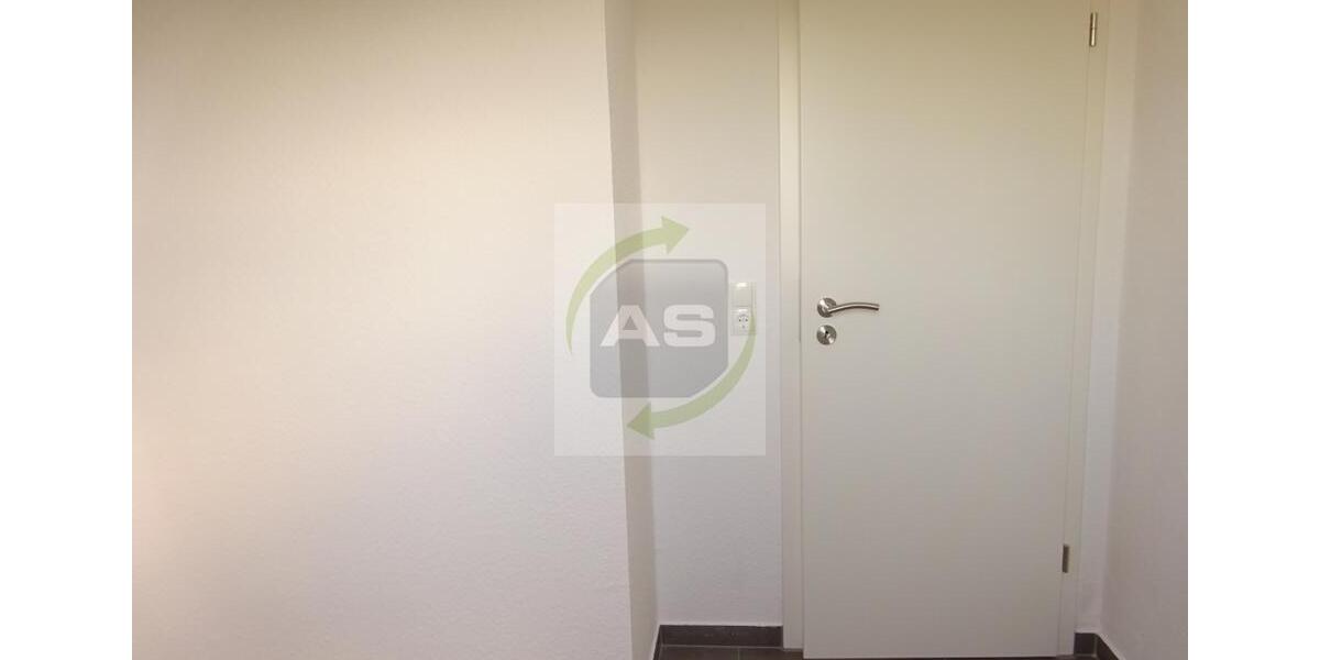 Dachgeschoßwohnung Zwickau Zwickau-Nord - 1 Zimmer, 35 m&sup2;, 250&euro; | Angebot:22591356