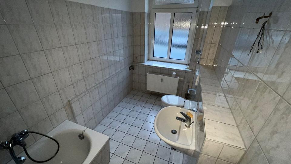 Hochparterre Reichenbach im Vogtland - 2 Zimmer, 55 m&sup2;, 300&euro; | Angebot:19406954