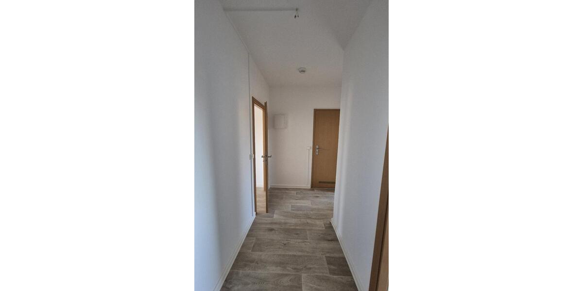 Etagenwohnung Hohenstein-Ernstthal Ernstthal - 3 Zimmer, 69 m&sup2;, 425&euro; | Angebot:24704363