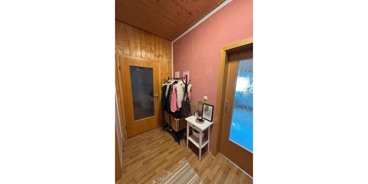 Dachgeschoßwohnung Aue-Bad Schlema Bad Schlema - 2.5 Zimmer, 61 m&sup2;, 336&euro; | Angebot:25872866