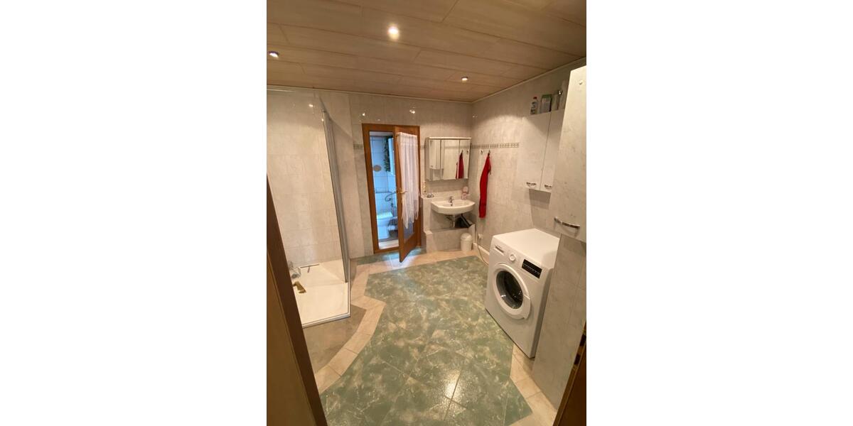 Einfamilienhaus Fraureuth - 11 Zimmer, 220 m&sup2;, 250.000&euro; | Angebot:24728324