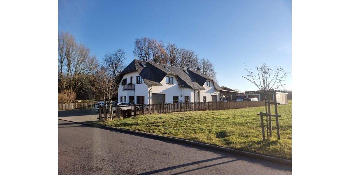 Mehrfamilienhaus, Wohnhaus Neukirchen - 8 Zimmer, 205 m&sup2;, 350.000&euro; | Angebot:25692023