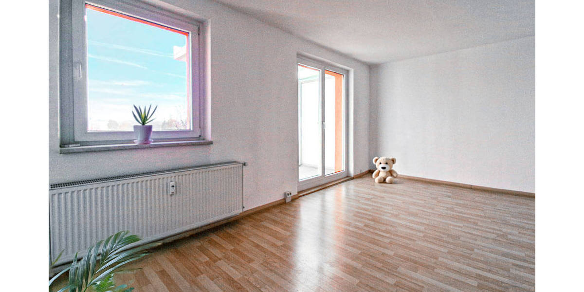 Etagenwohnung Zwickau Eckersbach - 3 Zimmer, 59 m&sup2;, 325&euro; | Angebot:25668563