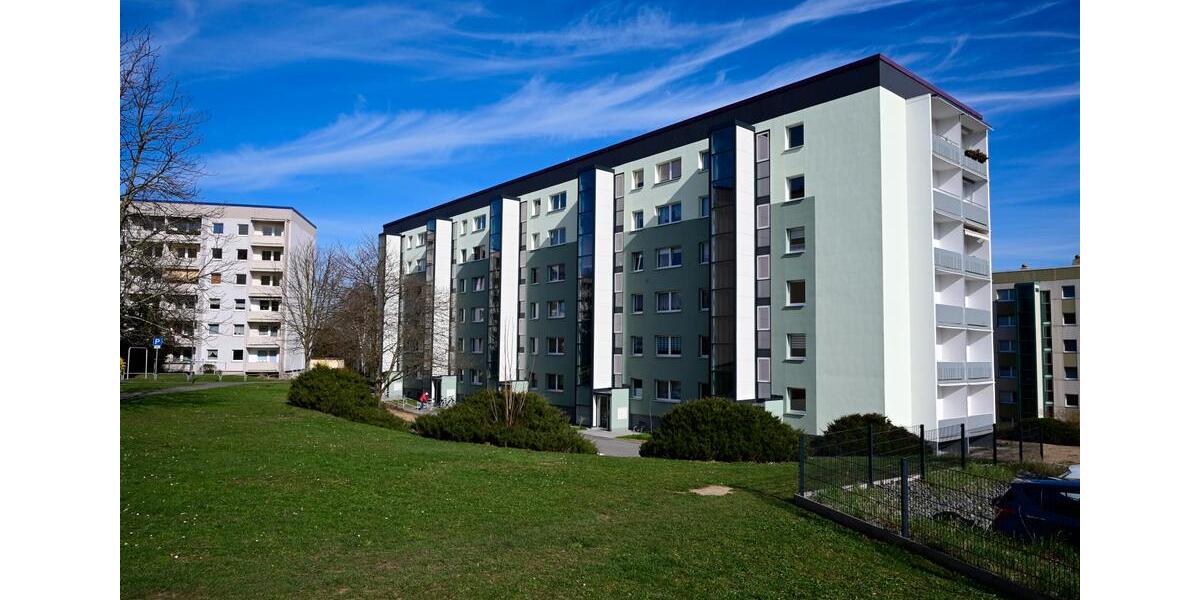 Etagenwohnung Crimmitschau - 3 Zimmer, 69 m&sup2;, 451&euro; | Angebot:22130131