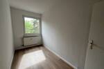 Etagenwohnung Zwickau Neuplanitz - 4 Zimmer, 70 m&sup2;, 400&euro; | Angebot:26673972