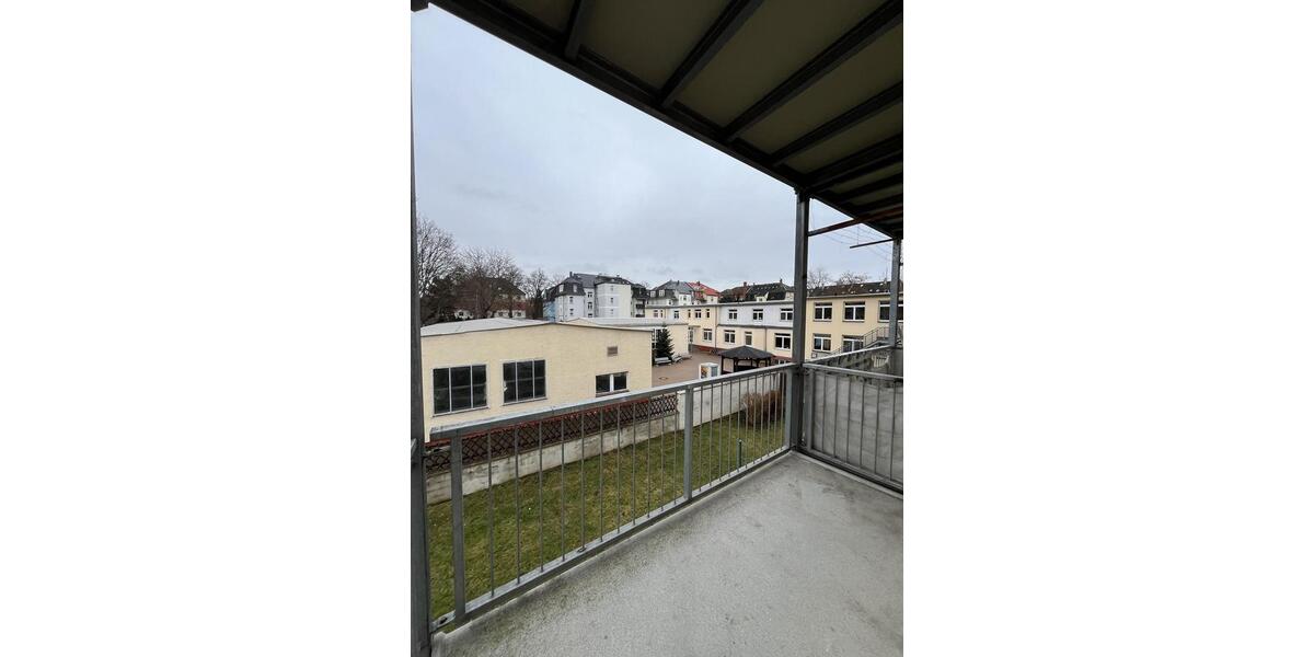 Etagenwohnung Zwickau Zwickau-Nord - 3 Zimmer, 76 m&sup2;, 400&euro; | Angebot:25869652