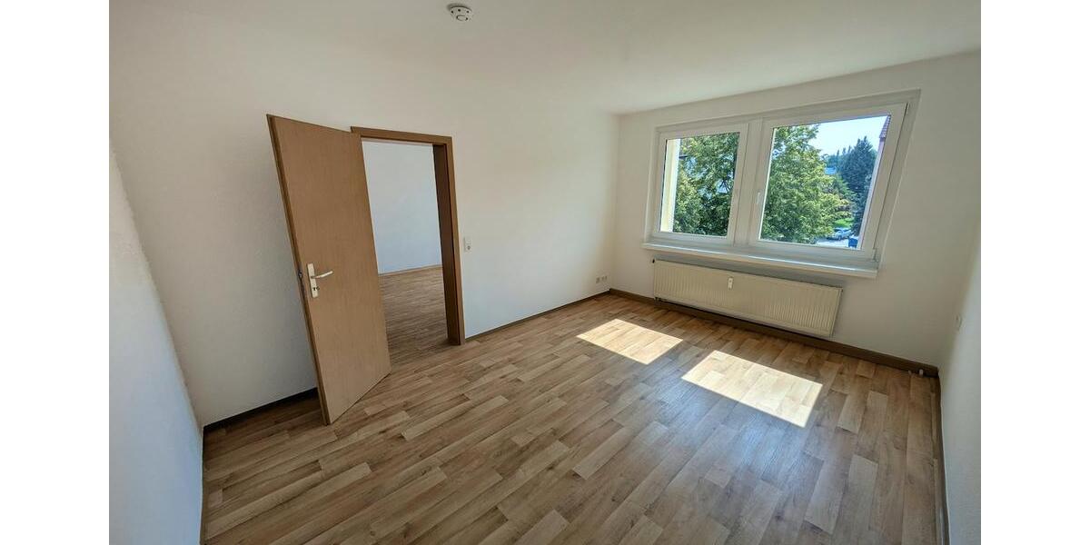 Etagenwohnung Limbach-Oberfrohna Oberfrohna - 2 Zimmer, 49 m&sup2;, 333&euro; | Angebot:25945641
