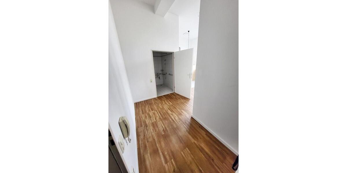 Etagenwohnung Neumark - 1 Zimmer, 33 m&sup2;, 245&euro; | Angebot:25483669