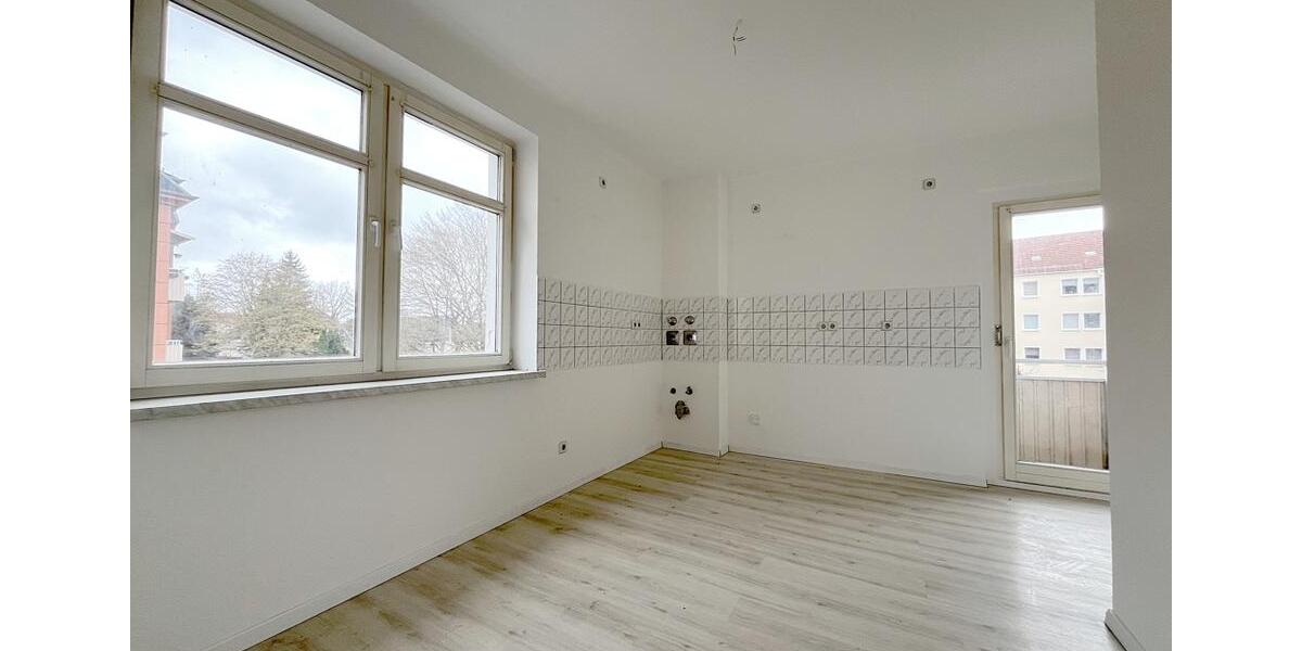 Etagenwohnung Glauchau - 2 Zimmer, 57 m&sup2;, 370&euro; | Angebot:26001474