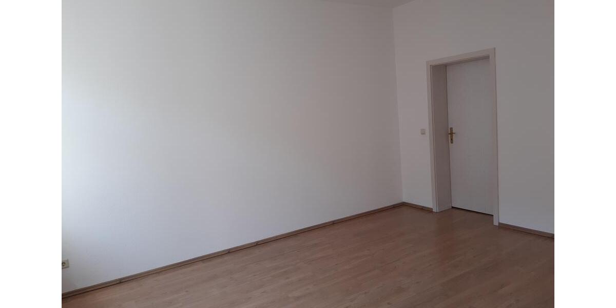 Etagenwohnung Zwickau - 2 Zimmer, 59 m&sup2;, 349&euro; | Angebot:25533207