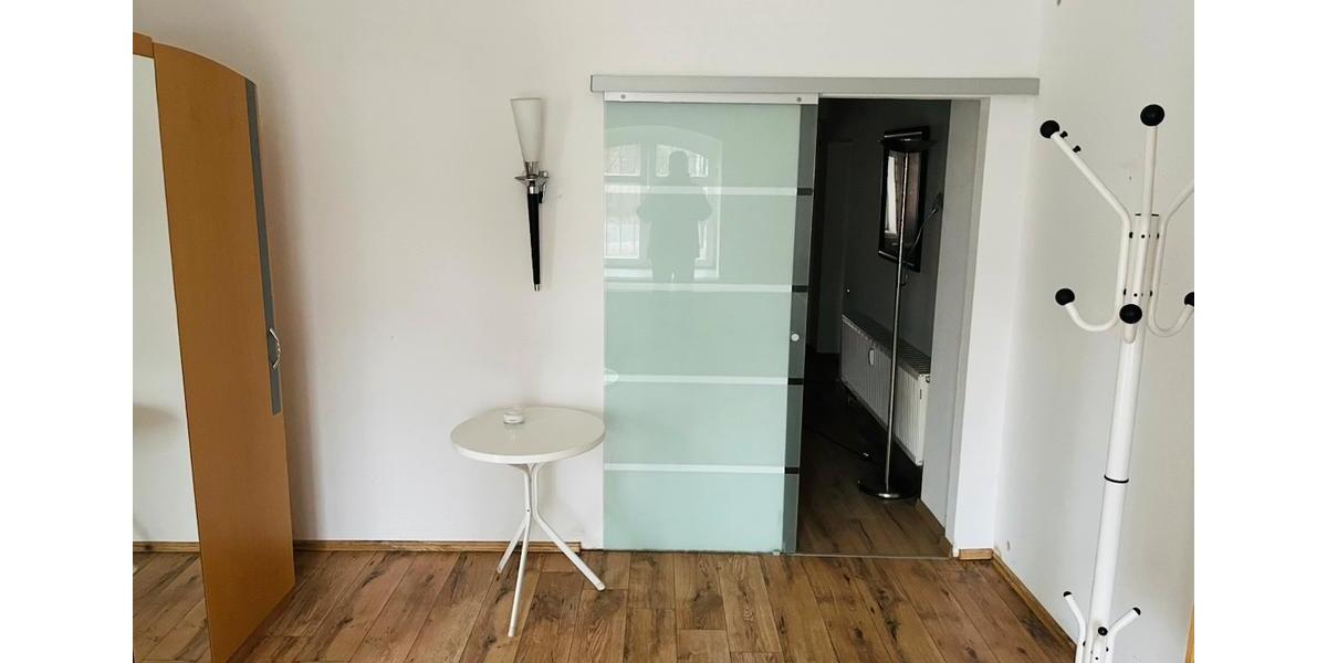 Erdgeschoßwohnung Neumark - 4 Zimmer, 160 m&sup2;, 89.000&euro; | Angebot:23089787