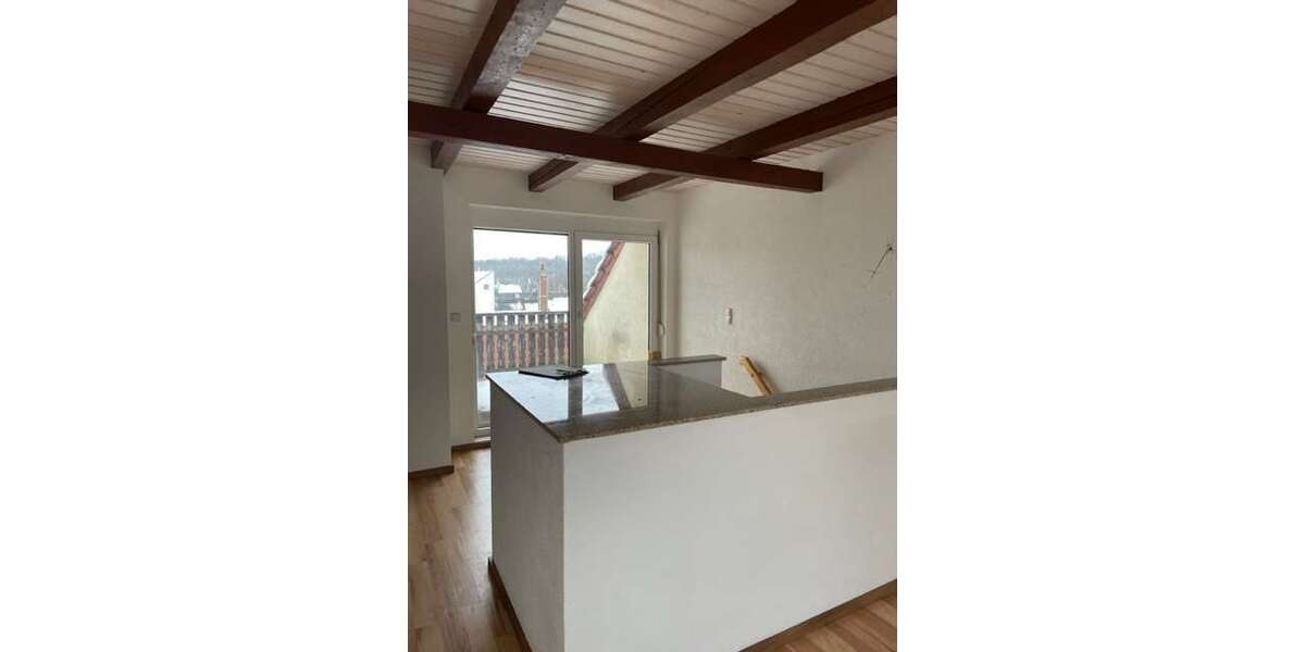 Etagenwohnung Werdau - 3 Zimmer, 82 m&sup2;, 78.000&euro; | Angebot:26692873
