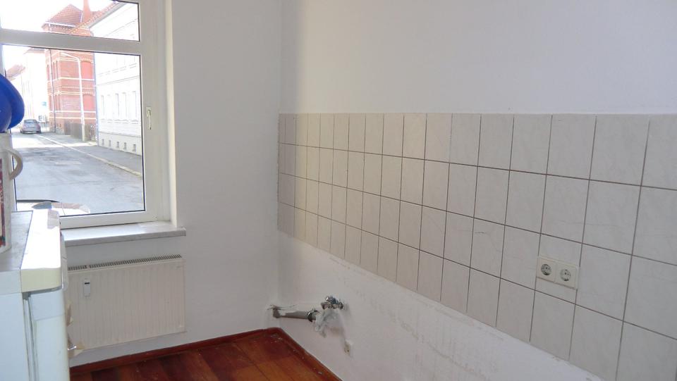 Erdgeschoßwohnung Zwickau Neuplanitz - 2 Zimmer, 46 m&sup2;, 300&euro; | Angebot:25419785