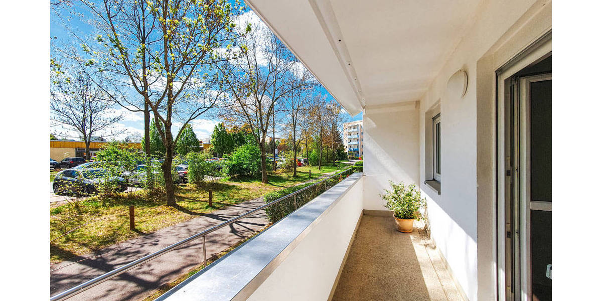 Etagenwohnung Zwickau Eckersbach - 3 Zimmer, 71 m&sup2;, 441&euro; | Angebot:25680128