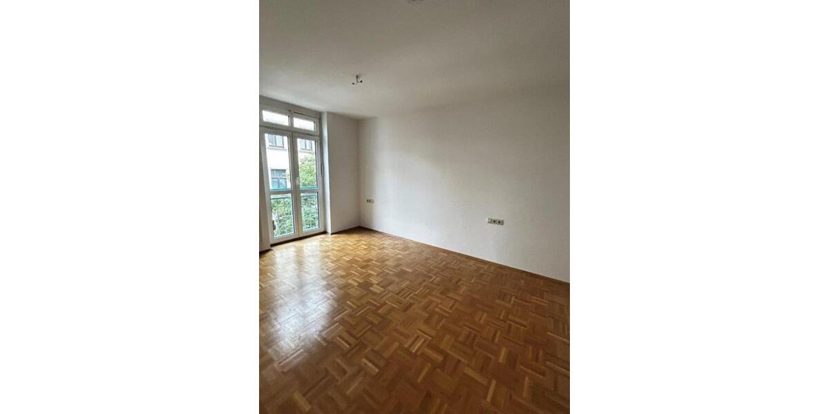 Etagenwohnung Zwickau - 3 Zimmer, 63 m&sup2;, 420&euro; | Angebot:21576665