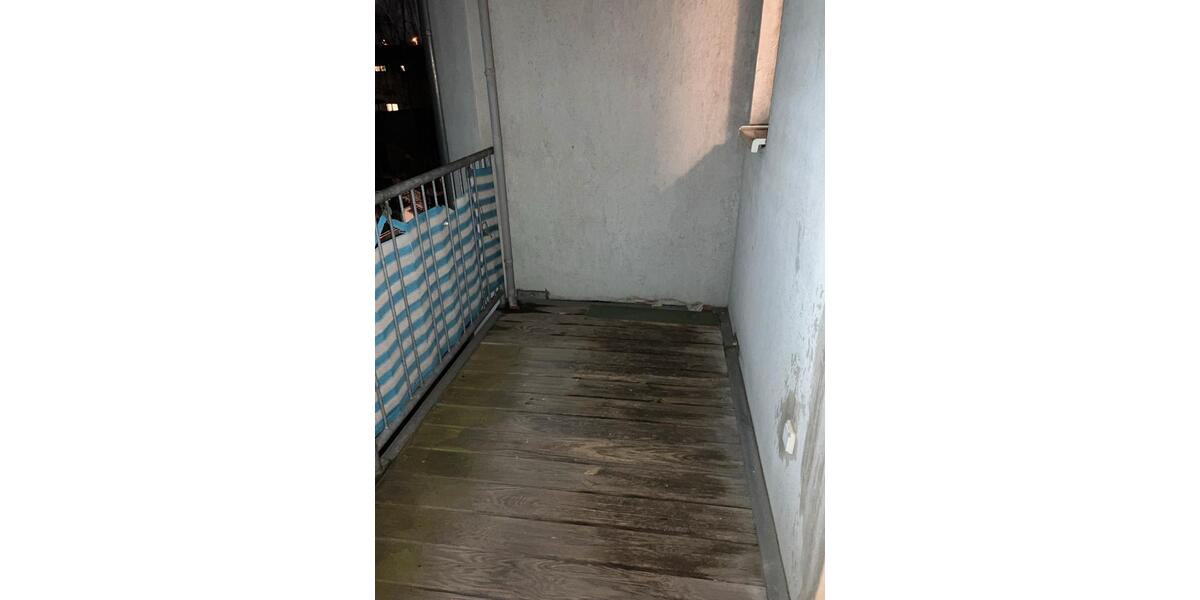 Etagenwohnung Zwickau - 1 Zimmer, 20 m&sup2;, 285&euro; | Angebot:26145382