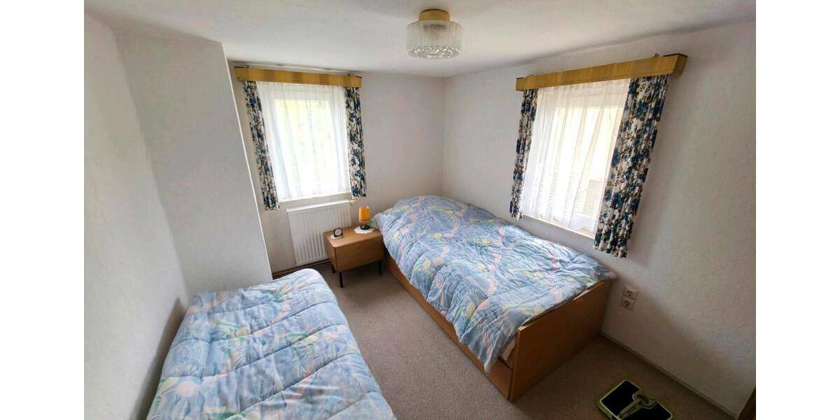 Einfamilienhaus Schmölln - 6 Zimmer, 115 m&sup2;, 140.000&euro; | Angebot:24783451