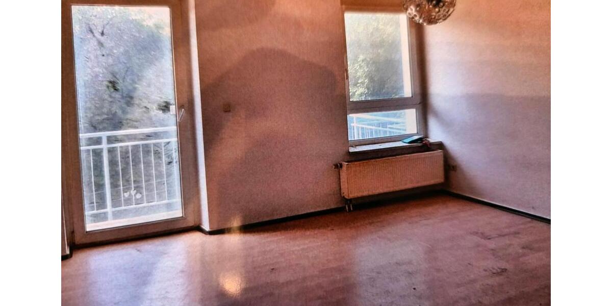Etagenwohnung Werdau - 1 Zimmer, 39 m&sup2;, 280&euro; | Angebot:24419311