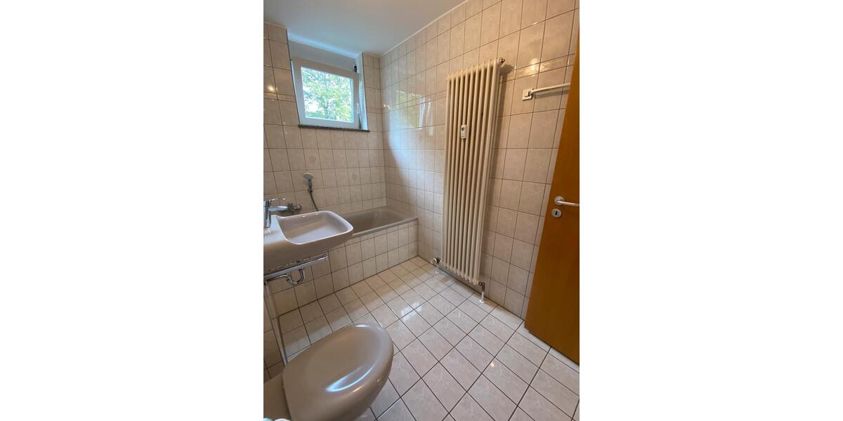 Etagenwohnung Hohenstein-Ernstthal Ernstthal - 3 Zimmer, 79 m&sup2;, 490&euro; | Angebot:25393994