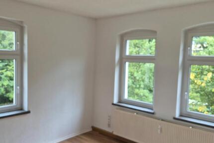 Wohnung Niederwürschnitz - 2.5 Zimmer, 67 m&sup2;, 350&euro; | Angebot:26678730