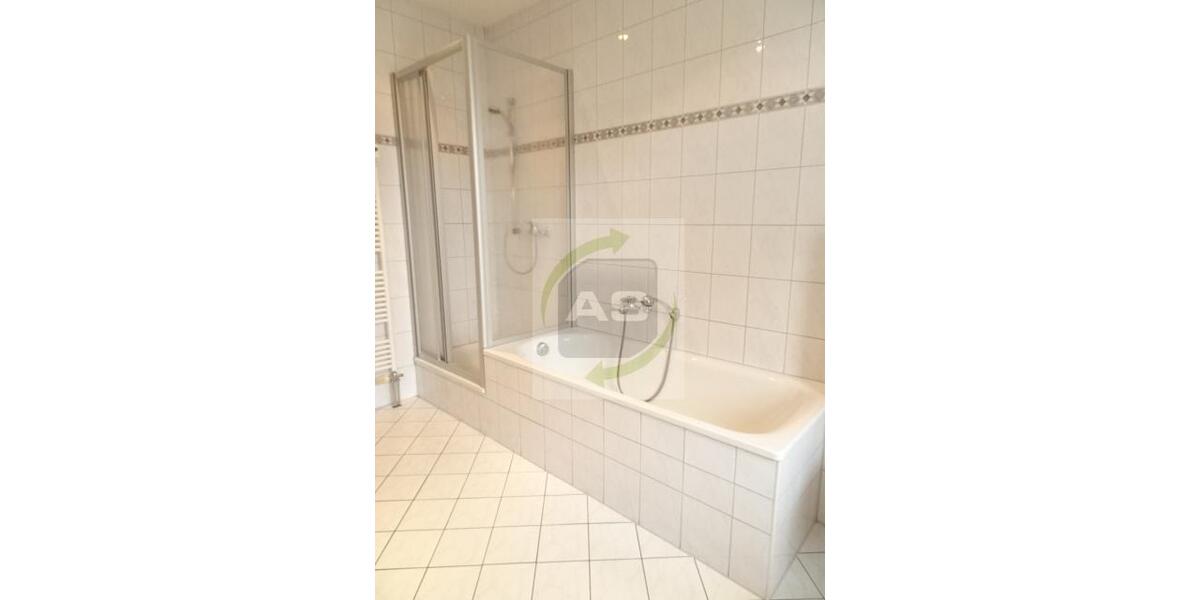 Erdgeschoßwohnung Zwickau Zwickau-Nord - 4 Zimmer, 96 m&sup2;, 669&euro; | Angebot:25854233