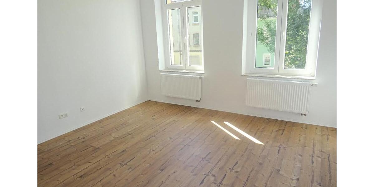 Etagenwohnung Werdau - 3 Zimmer, 90 m&sup2;, 515&euro; | Angebot:25428658