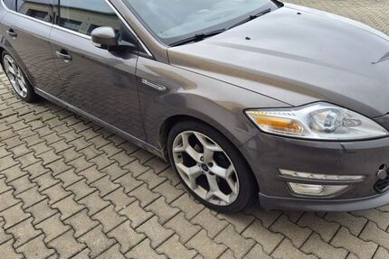Ford Mondeo 150.200 km 3.990 &euro; Limbach-Oberfrohna 09212