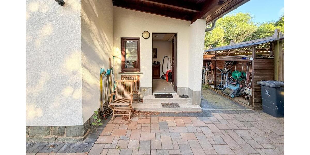Charmante Doppelhaushälfte mit moderner Wärmepumpe, Wintergarten & gepflegtem Grundstück in BergaElster - Doppelhaushälfte Berga | Angebot:27056718