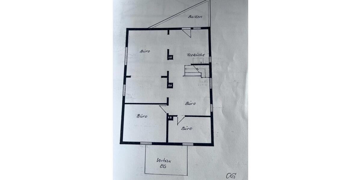 Einfamilienhaus Aue-Bad Schlema Bad Schlema - 6 Zimmer, 295 m&sup2;, 145.000&euro; | Angebot:25942403
