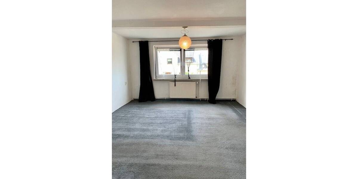 Reihenendhaus Reichenbach - 6 Zimmer, 127 m&sup2;, 85.000&euro; | Angebot:25662050