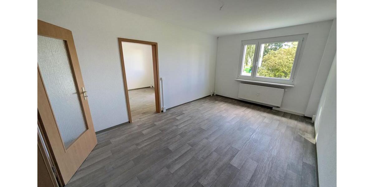 Erdgeschoßwohnung Limbach-Oberfrohna Oberfrohna - 2 Zimmer, 51 m&sup2;, 327&euro; | Angebot:26008227