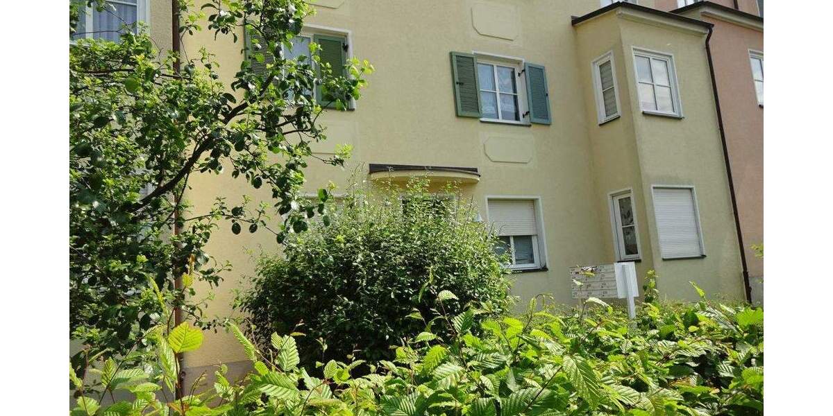 Etagenwohnung Zwickau Marienthal - 2 Zimmer, 33 m&sup2;, 245&euro; | Angebot:25707551