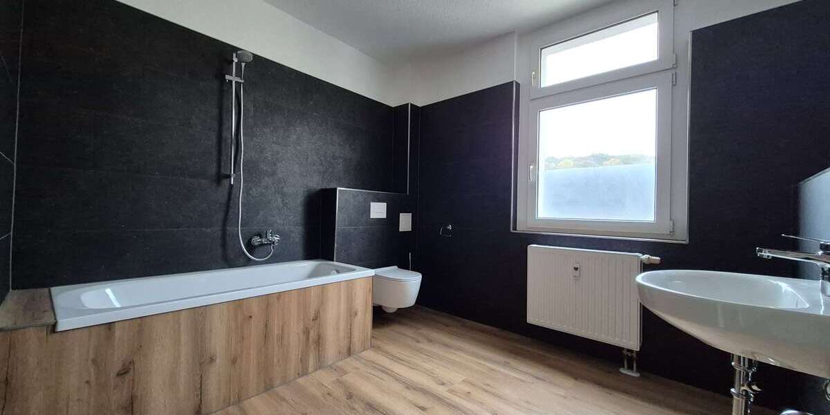 Etagenwohnung Meerane Crotenlaide - 2 Zimmer, 69 m&sup2;, 399&euro; | Angebot:25738580