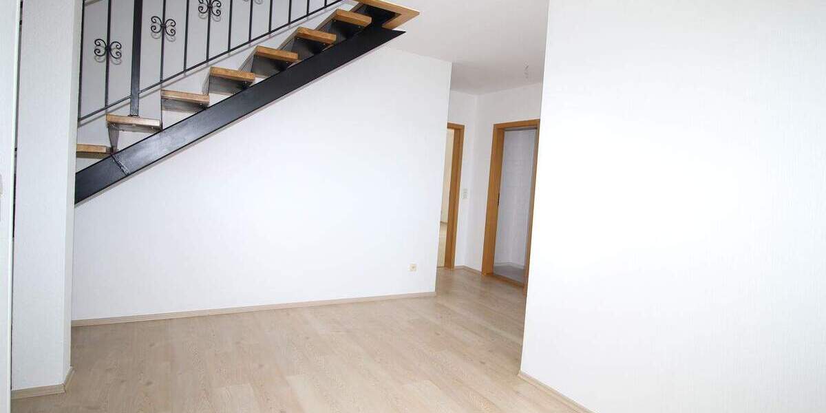 Etagenwohnung St. Egidien - 4 Zimmer, 113 m&sup2;, 788&euro; | Angebot:25745324