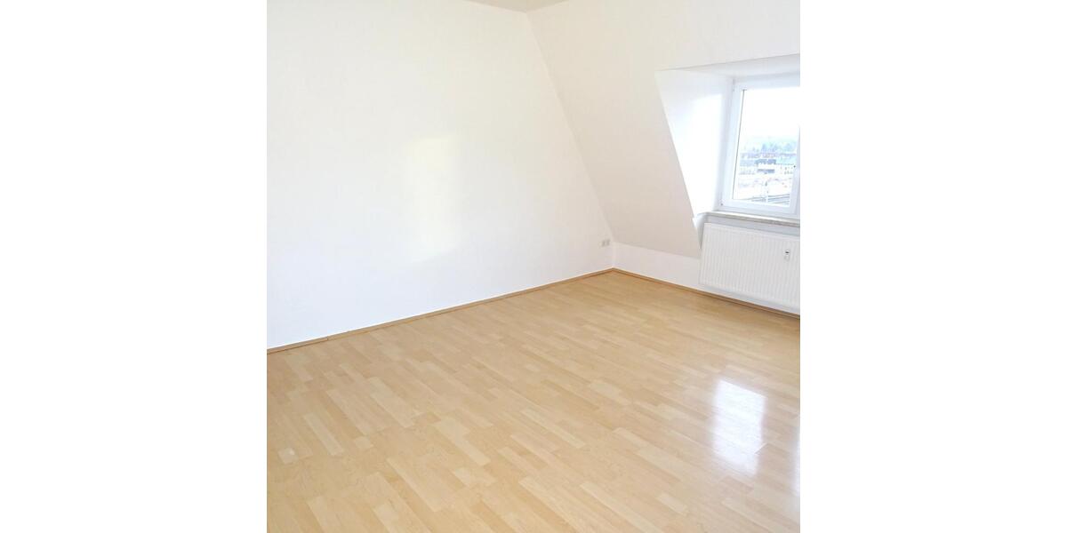 Etagenwohnung Werdau - 3 Zimmer, 70 m&sup2;, 390&euro; | Angebot:23779151
