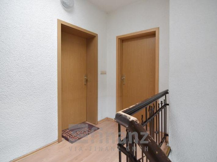 Dachgeschoßwohnung Meerane - 3 Zimmer, 75 m&sup2;, 450&euro; | Angebot:24875885