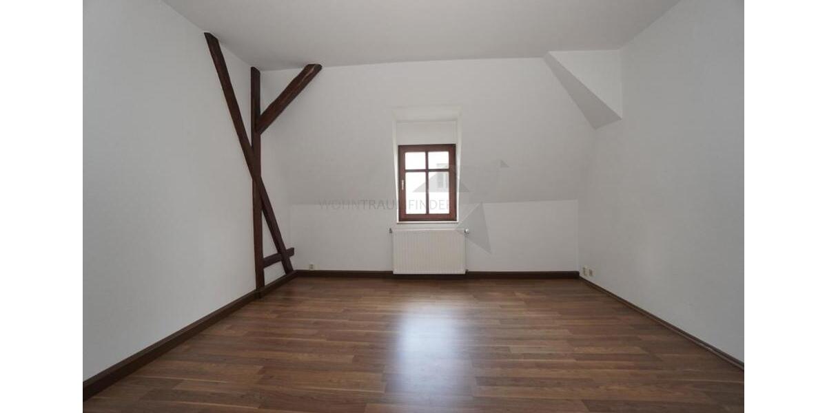 Dachgeschoßwohnung Zwickau - 3 Zimmer, 76 m&sup2;, 475&euro; | Angebot:24752116