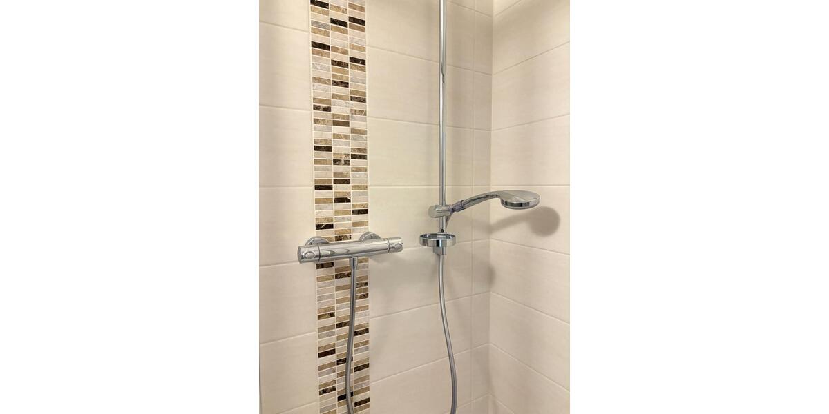 Etagenwohnung Zwickau Neuplanitz - 2 Zimmer, 58 m&sup2;, 366&euro; | Angebot:26284718