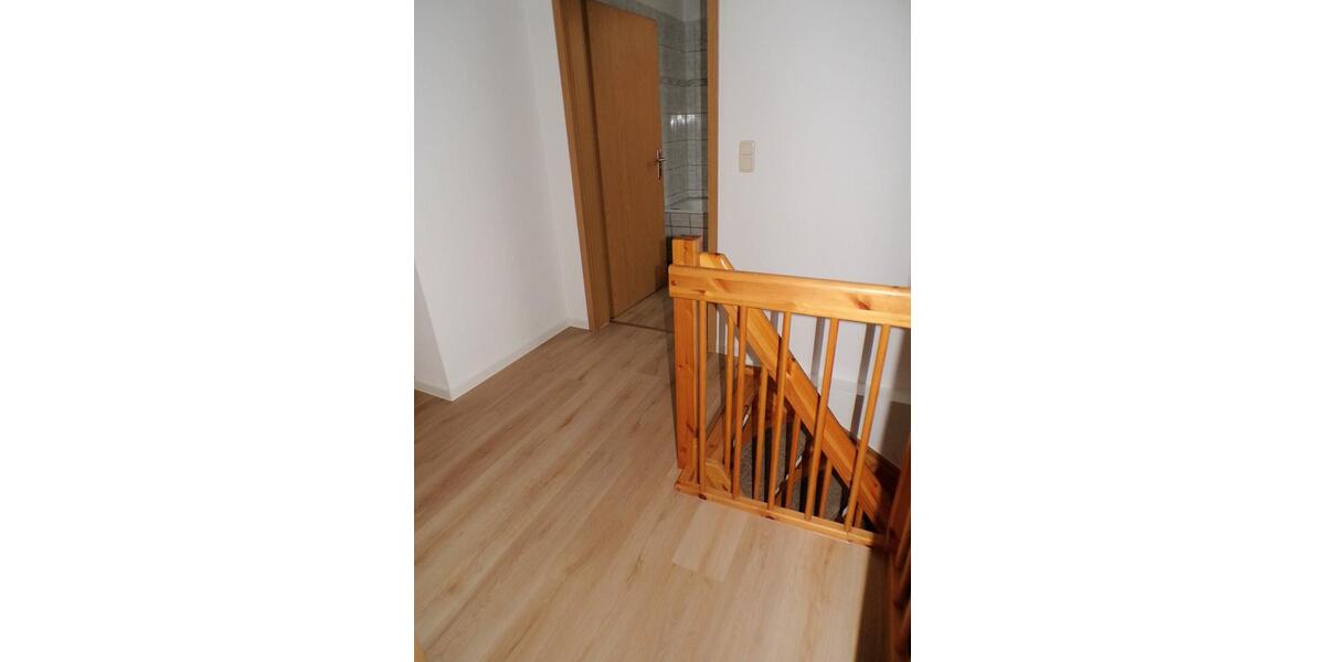 Etagenwohnung Werdau - 3 Zimmer, 74 m&sup2;, 430&euro; | Angebot:24214753