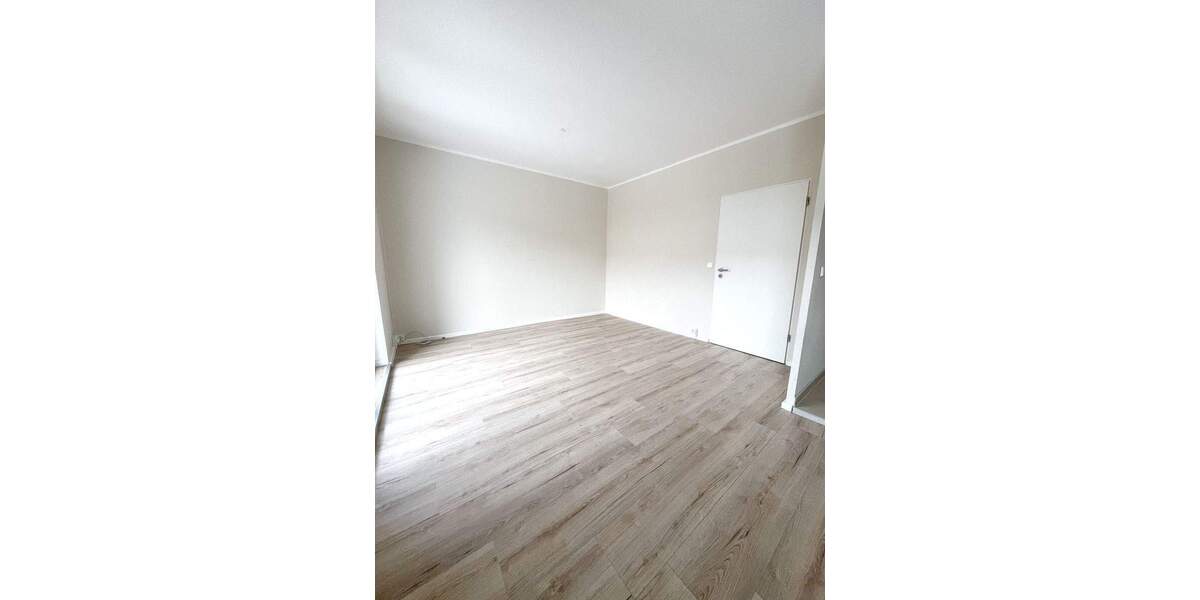 Etagenwohnung Aue - 3 Zimmer, 57 m&sup2;, 317&euro; | Angebot:25769719