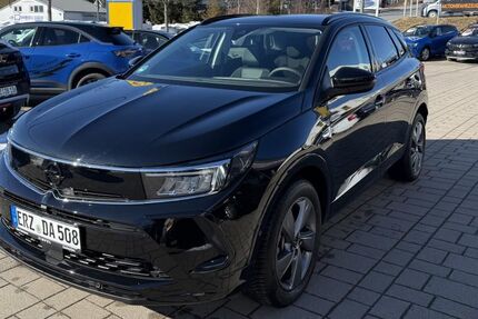 Opel Grandland (X) 12.000 km 25.000 &euro; Schneeberg 08289