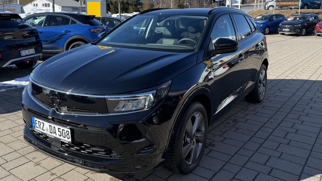 Opel Grandland (X) 12.000 km 25.000 &euro; Schneeberg 08289