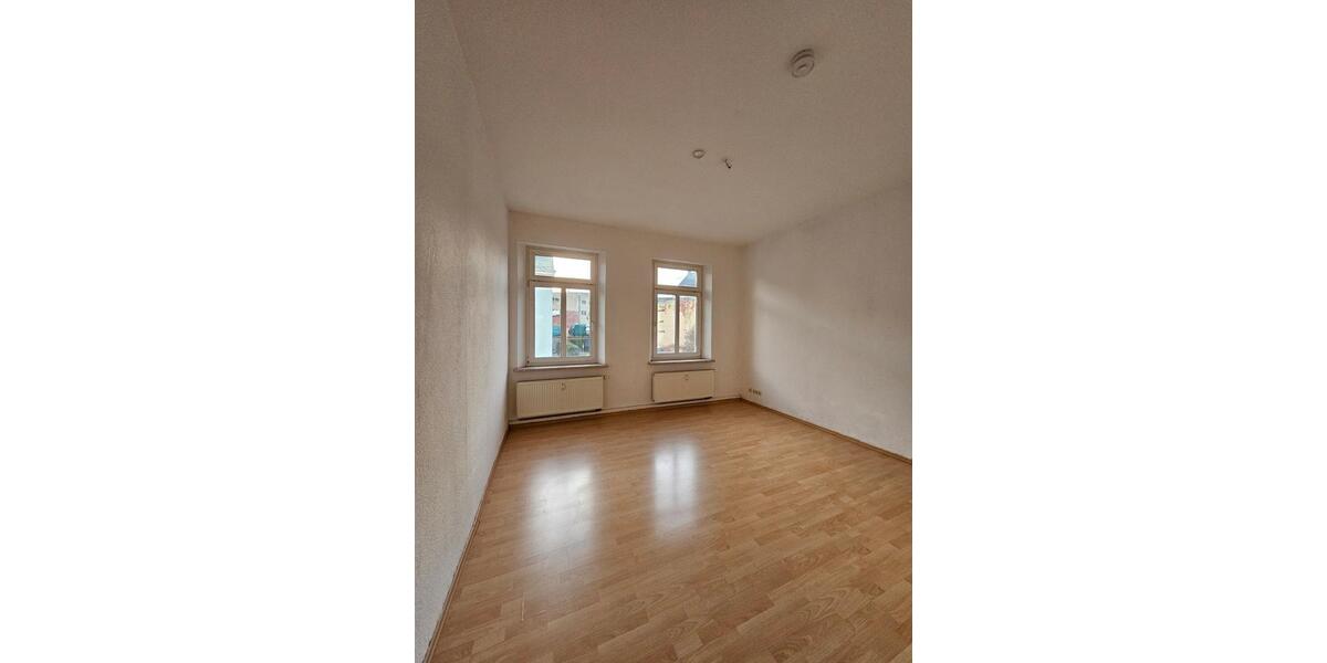 Etagenwohnung Werdau - 5 Zimmer, 108 m&sup2;, 450&euro; | Angebot:25810285