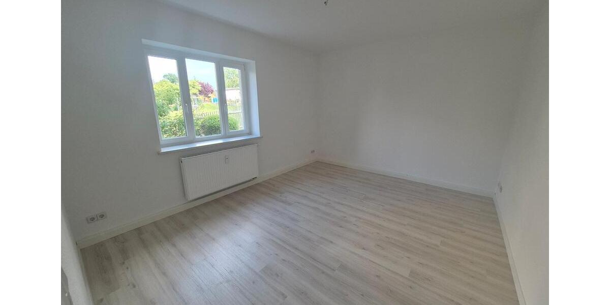 Etagenwohnung Glauchau - 2 Zimmer, 53 m&sup2;, 310&euro; | Angebot:24487630
